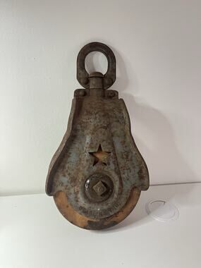 Vintage STARLINE Metal Wood Industrial Barn Hay Rope Antique Pulley Steampunk